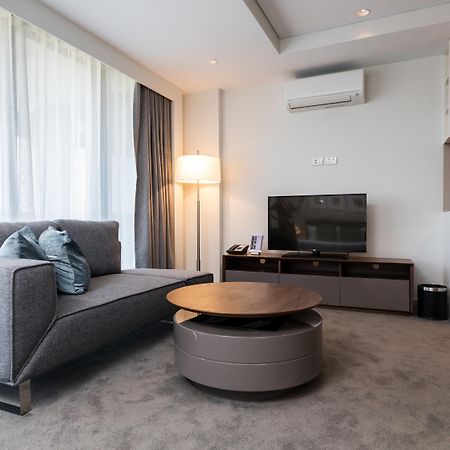 The Branksome Hotel & Residences Сідней Екстер'єр фото A living room in a serviced apartment in Melbourne, Australia