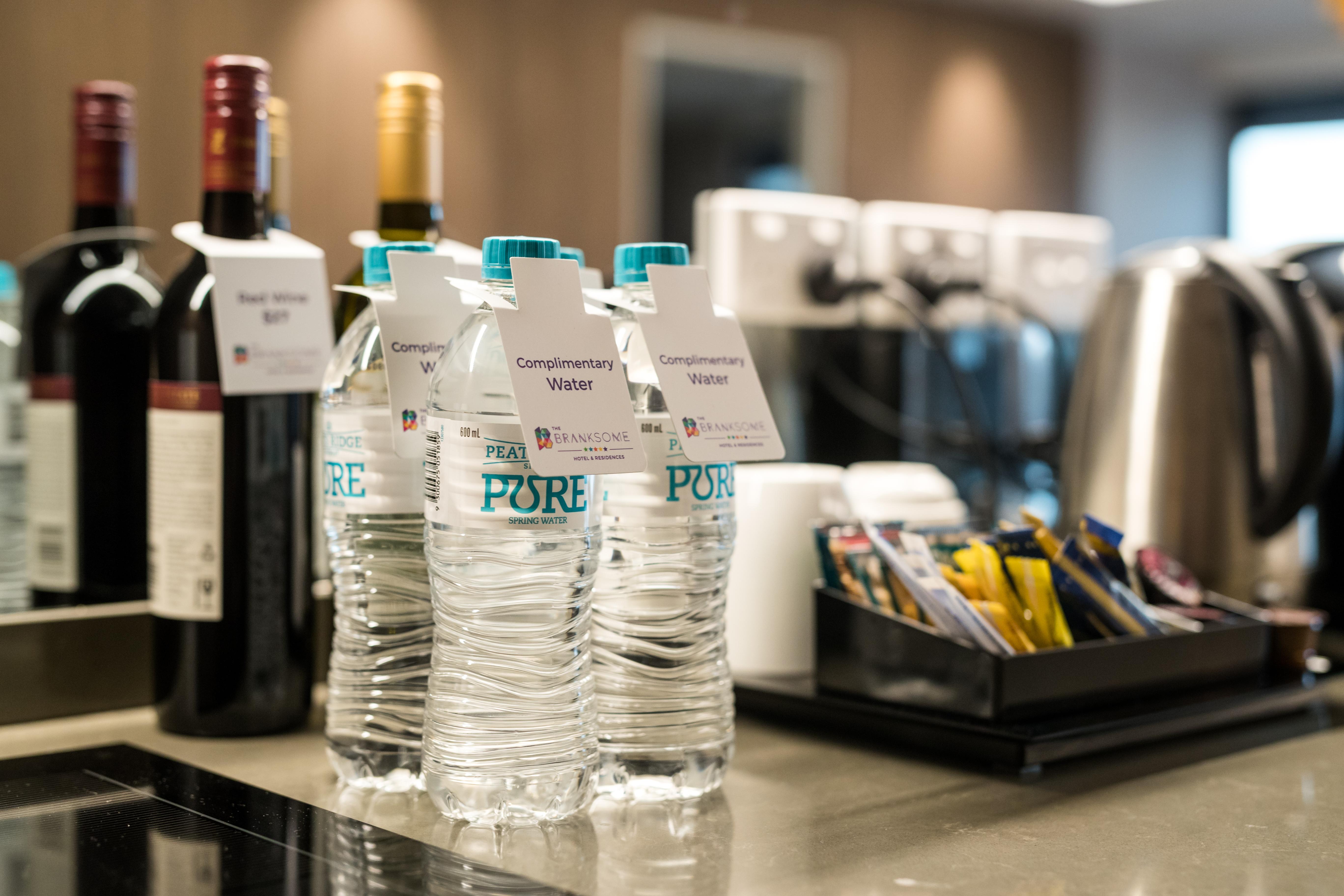 The Branksome Hotel & Residences Сідней Екстер'єр фото Pure water bottles