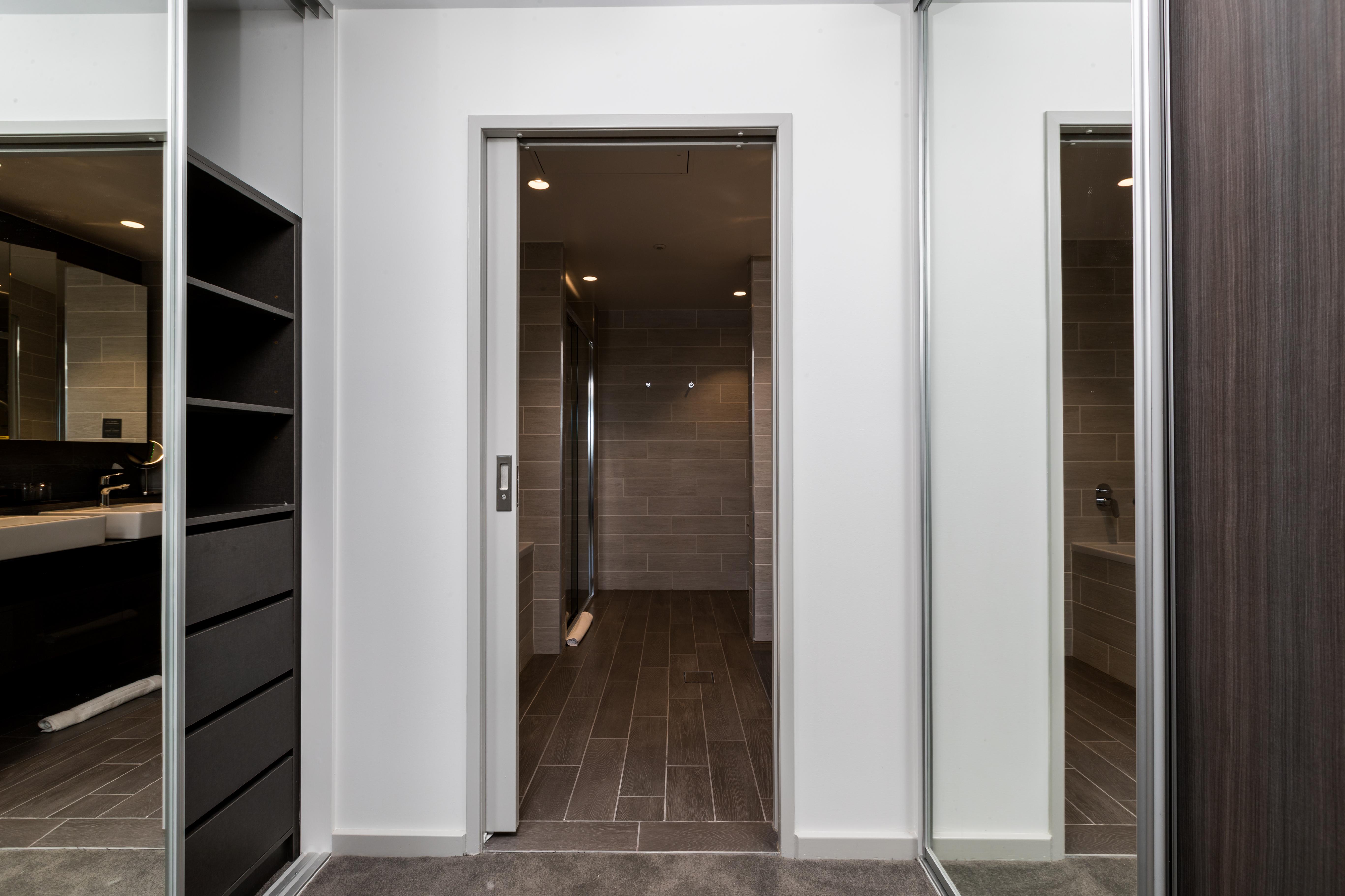 The Branksome Hotel & Residences Сідней Екстер'єр фото A pocket door